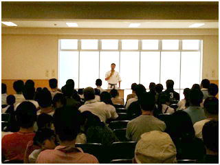 椙山女学園大学付属小学校で講演会を行いました。
