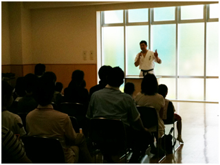 椙山女学園大学付属小学校で講演会を行いました。